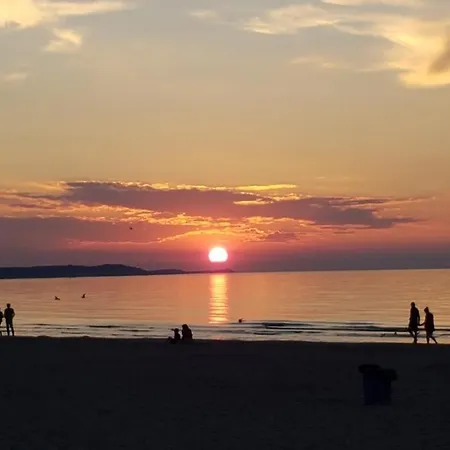 아파트 Mieszkanie Przy Deptaku 슈비노우이스쳬